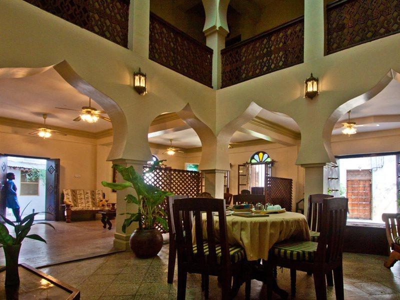 Asmini Palace Hotel Zanzibár Kültér fotó